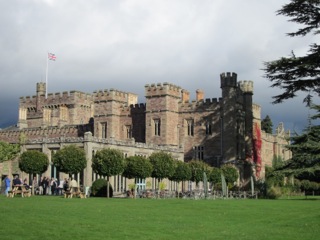 Hampton Court Castle